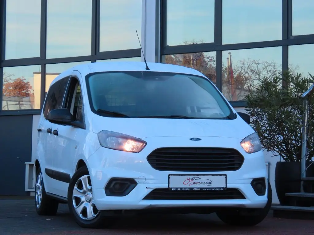 Photo 1 : Ford Tourneo 2020 Diesel