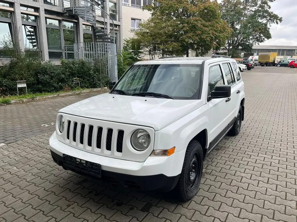 Photo 1 : Jeep Patriot 2016 Petrol