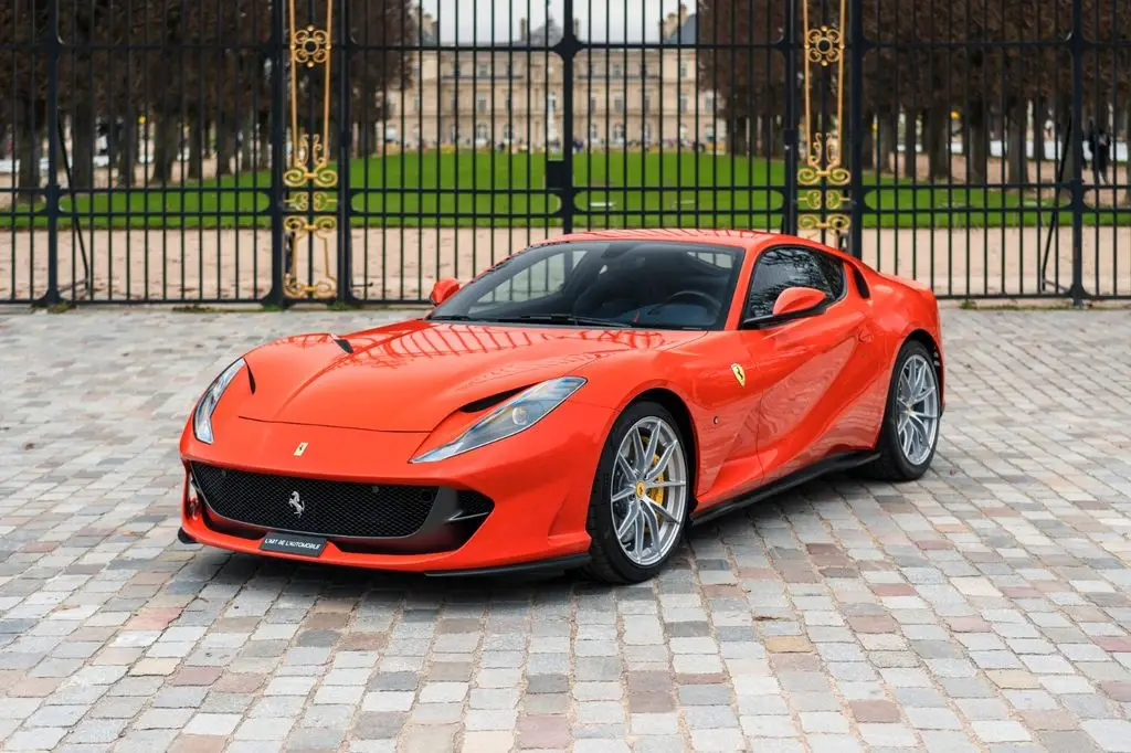 Photo 1 : Ferrari 812 2019 Essence