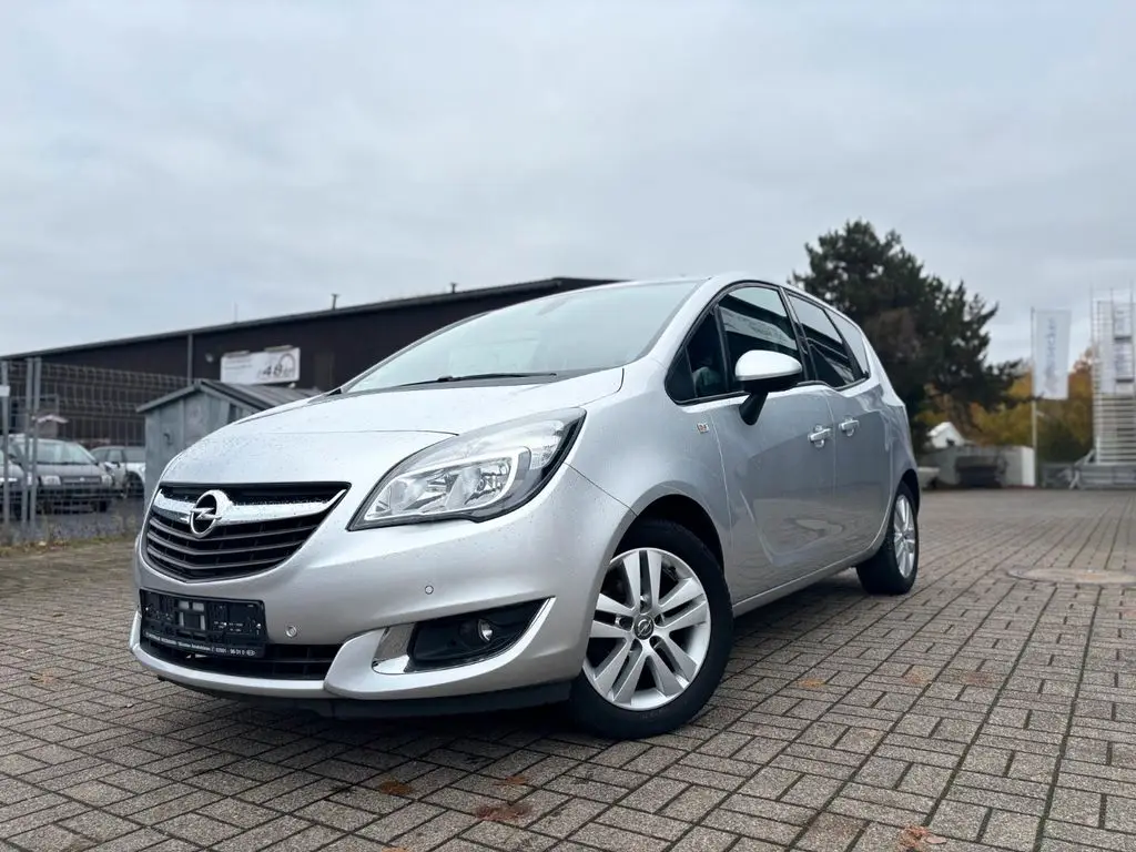 Photo 1 : Opel Meriva 2015 Petrol