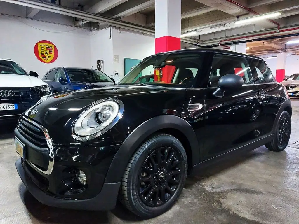 Photo 1 : Mini One 2015 Diesel