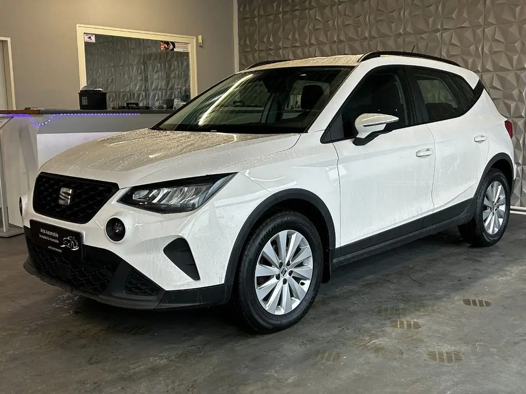 Photo 1 : Seat Arona 2021 Essence