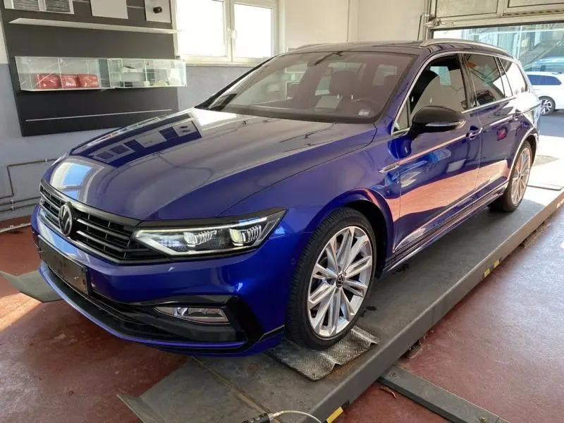 Photo 1 : Volkswagen Passat 2020 Petrol