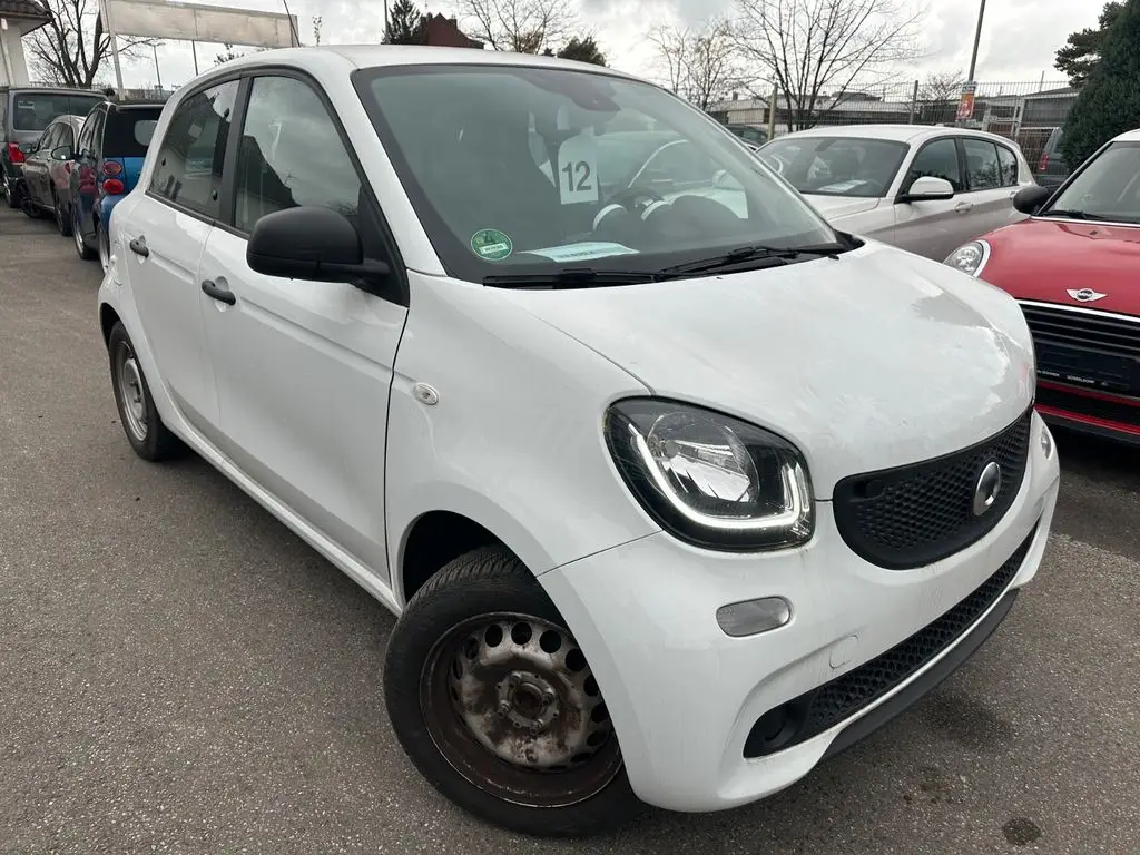 Photo 1 : Smart Forfour 2018 Essence