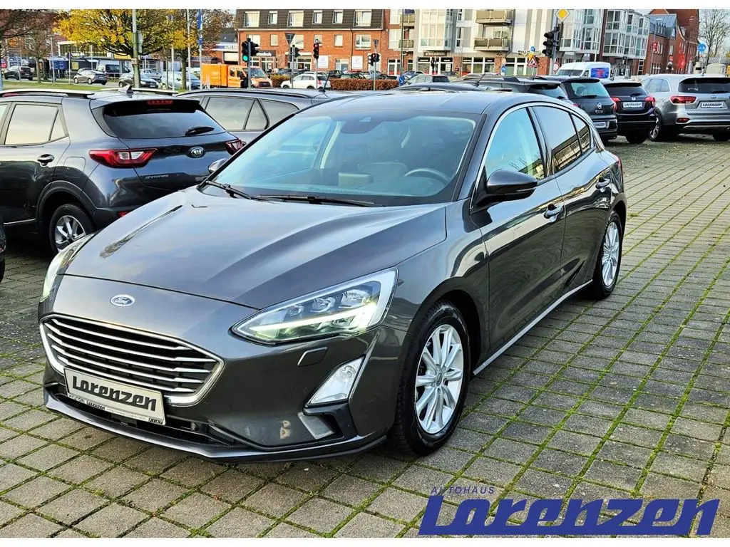 Photo 1 : Ford Focus 2019 Petrol