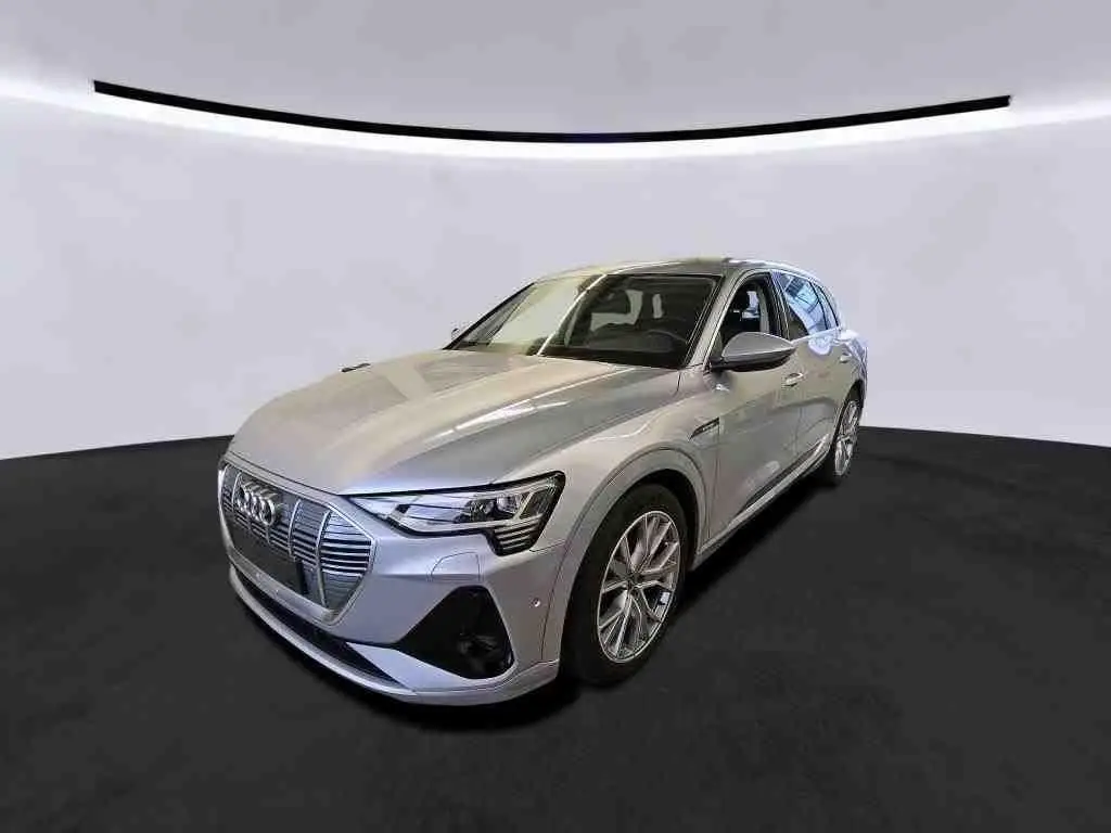 Photo 1 : Audi E-tron 2021 Not specified