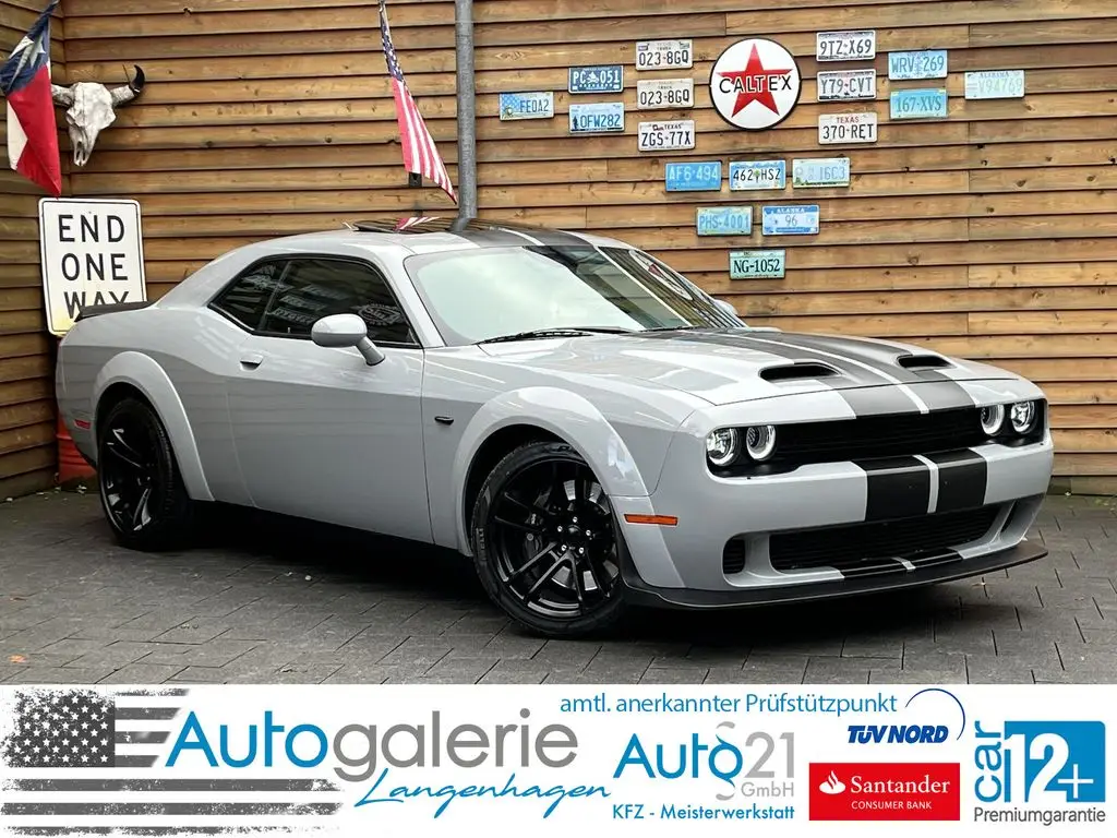 Photo 1 : Dodge Challenger 2020 Petrol