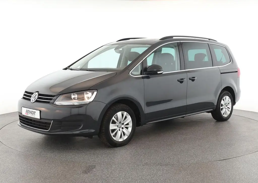 Photo 1 : Volkswagen Sharan 2022 Petrol