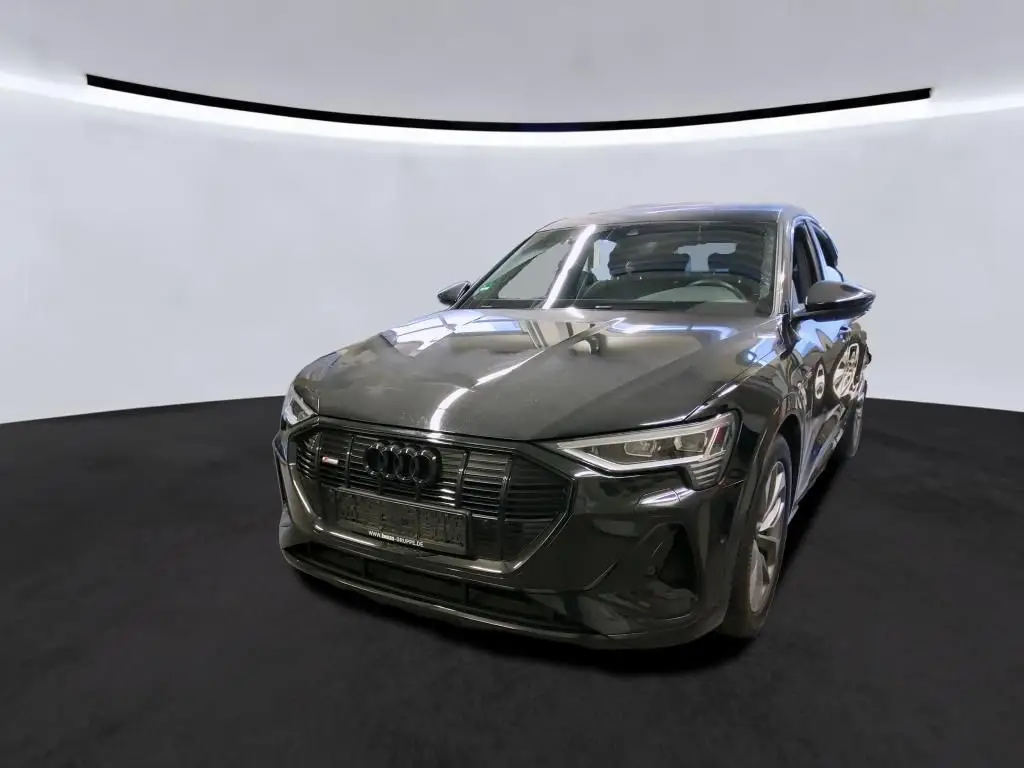 Photo 1 : Audi E-tron 2022 Not specified