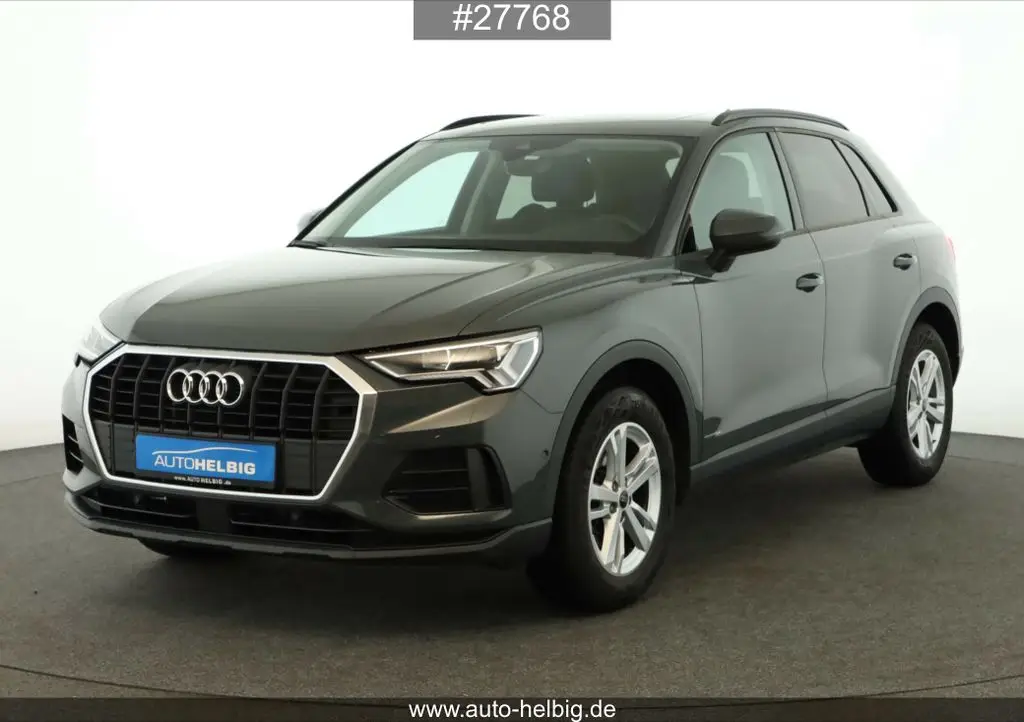 Photo 1 : Audi Q3 2021 Petrol