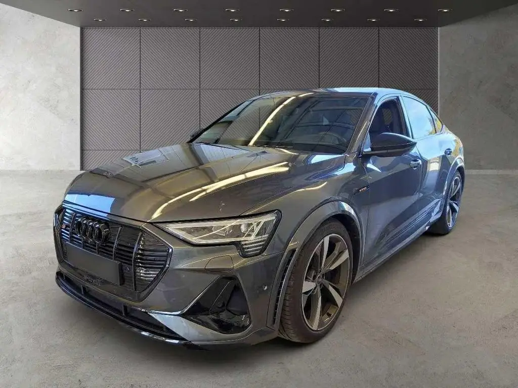 Photo 1 : Audi E-tron 2021 Not specified