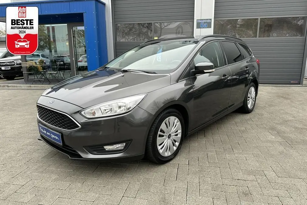 Photo 1 : Ford Focus 2018 Petrol