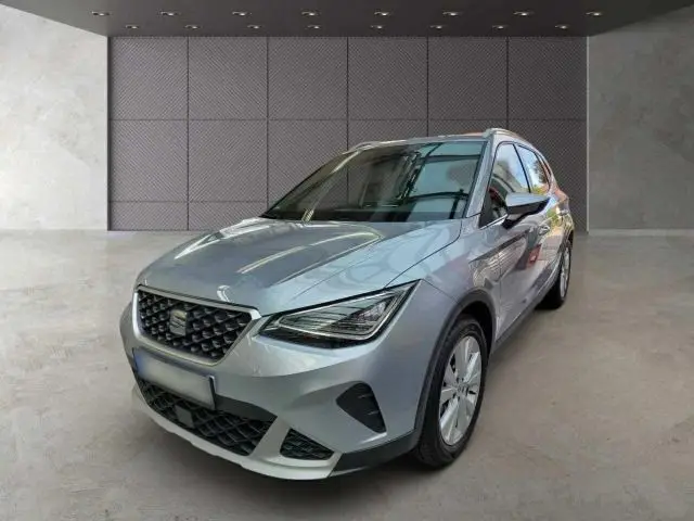 Photo 1 : Seat Arona 2022 Petrol