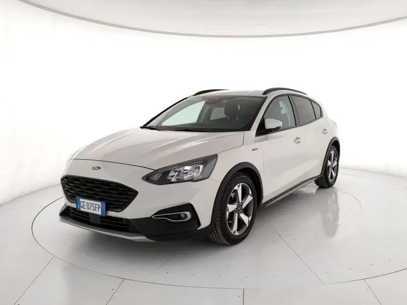 Photo 1 : Ford Focus 2021 Hybride