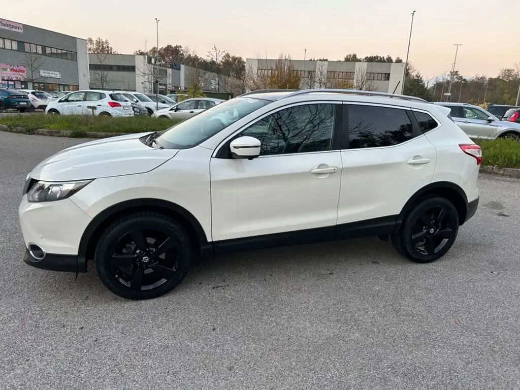 Photo 1 : Nissan Qashqai 2017 Essence