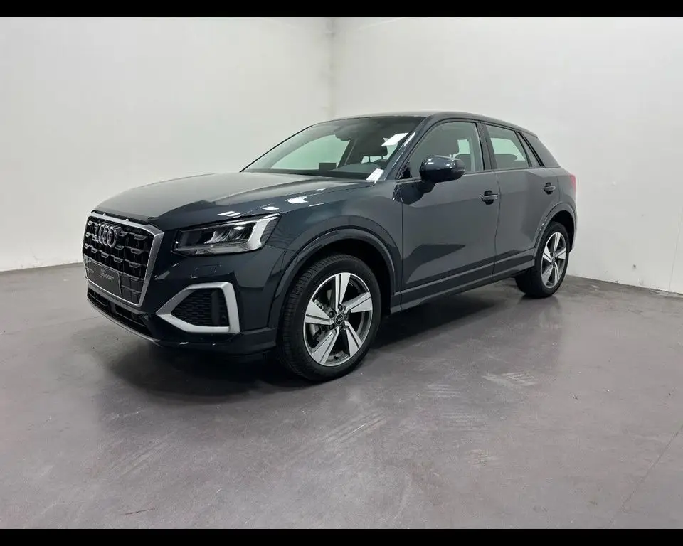 Photo 1 : Audi Q2 2023 Petrol