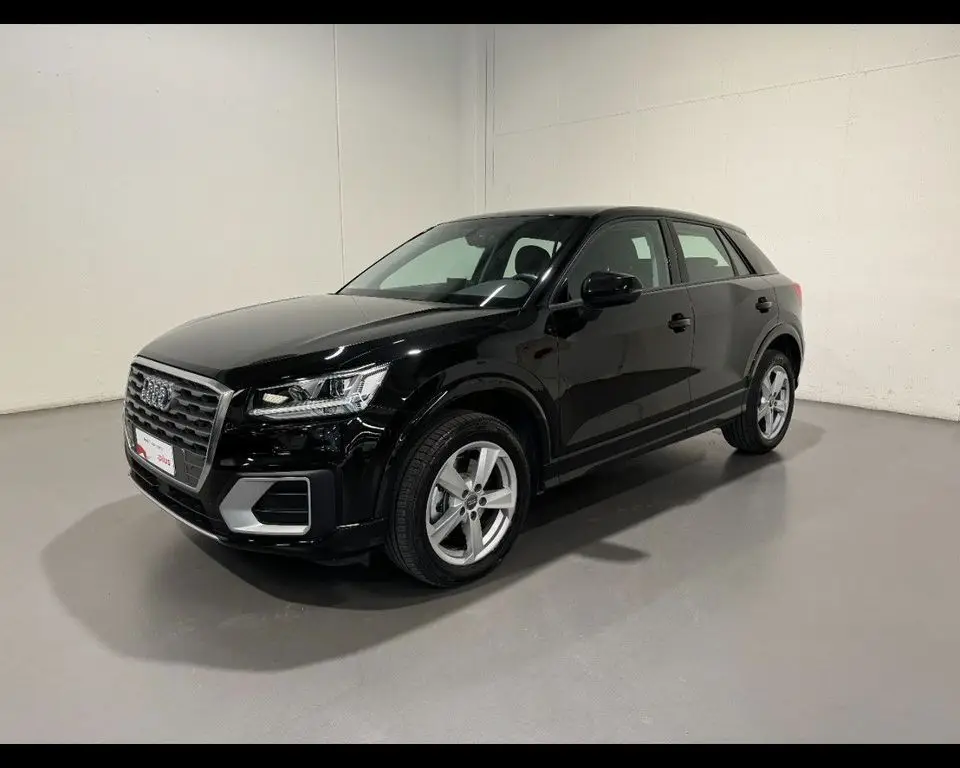 Photo 1 : Audi Q2 2017 Diesel