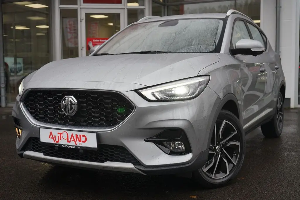 Photo 1 : Mg Zs 2022 Essence