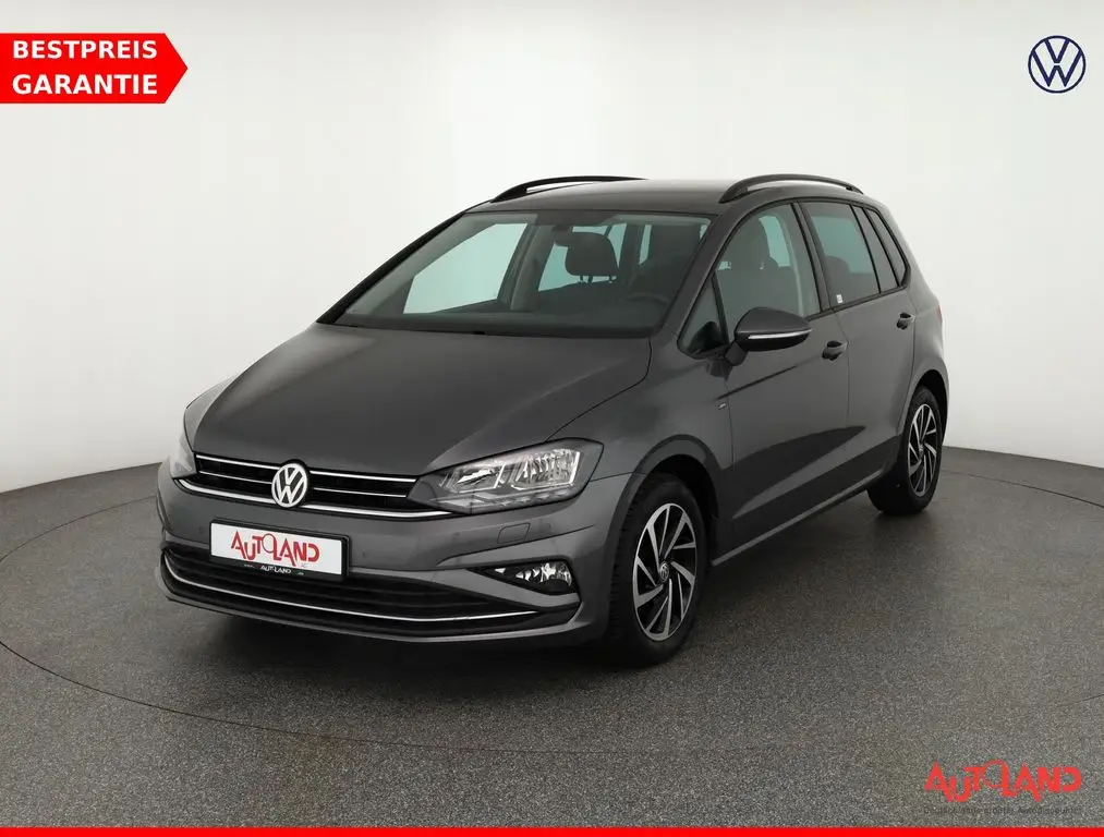 Photo 1 : Volkswagen Golf 2018 Petrol