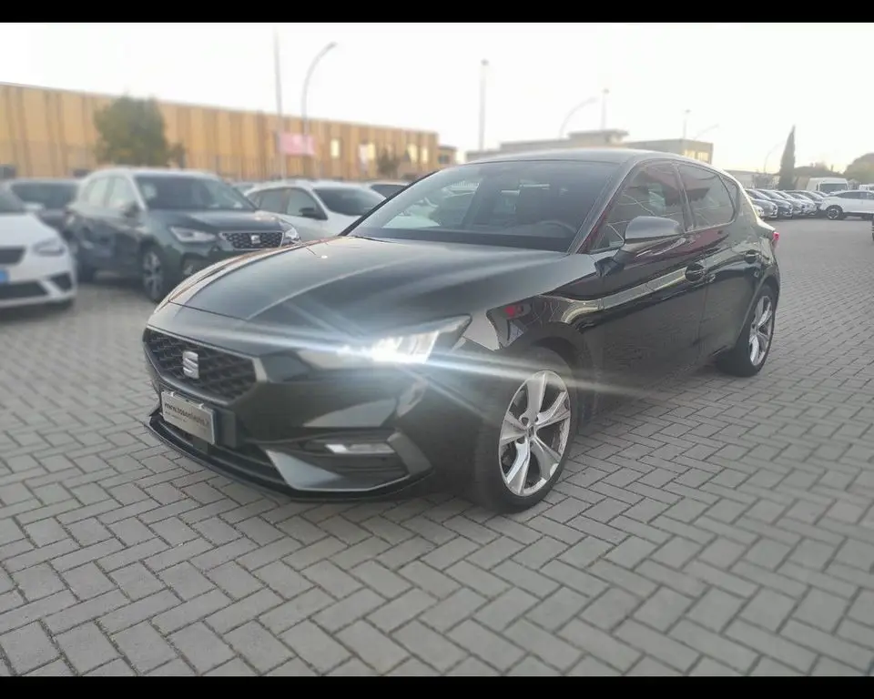 Photo 1 : Seat Leon 2021 Essence