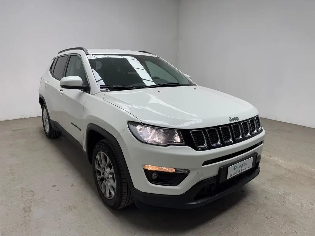 Photo 1 : Jeep Compass 2021 Essence