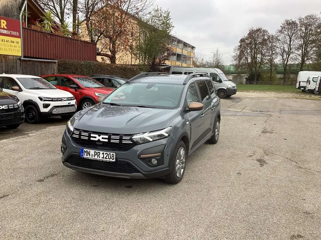 Photo 1 : Dacia Jogger 2023 Hybride