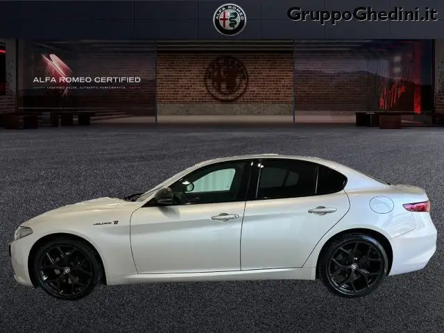 Photo 1 : Alfa Romeo Giulia 2022 Diesel