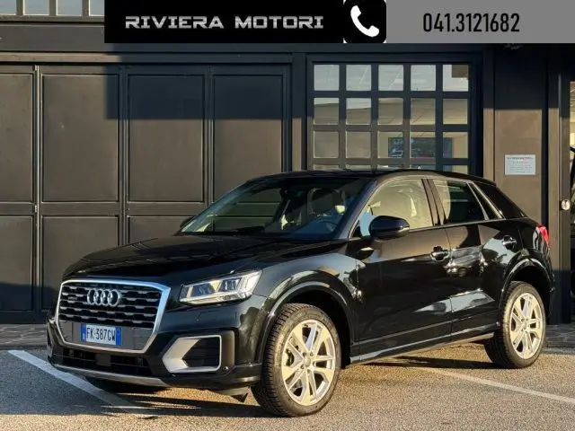 Photo 1 : Audi Q2 2017 Diesel