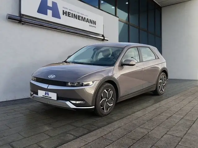 Photo 1 : Hyundai Ioniq 2022 Non renseigné