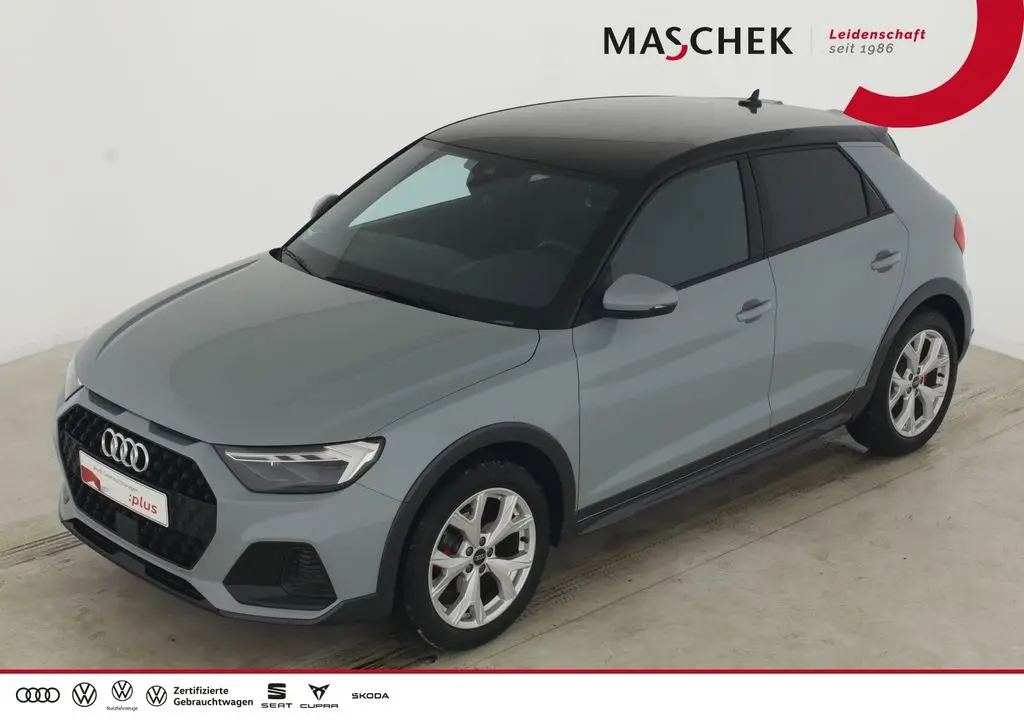 Photo 1 : Audi A1 2023 Essence