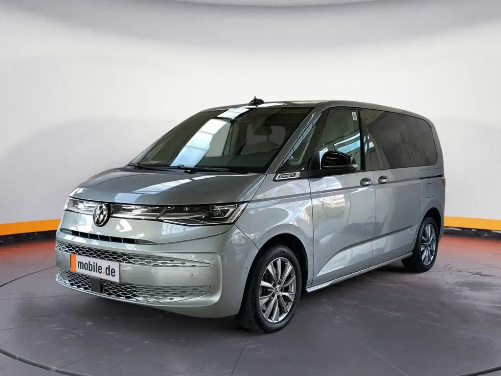 Photo 1 : Volkswagen T7 2022 Hybrid