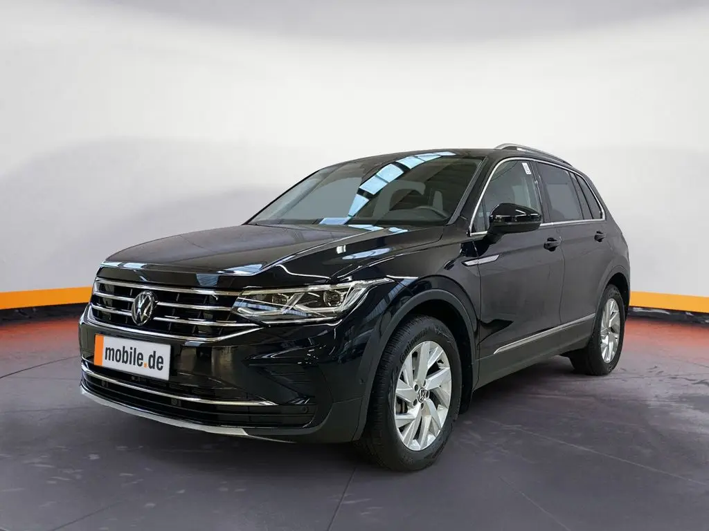 Photo 1 : Volkswagen Tiguan 2023 Petrol