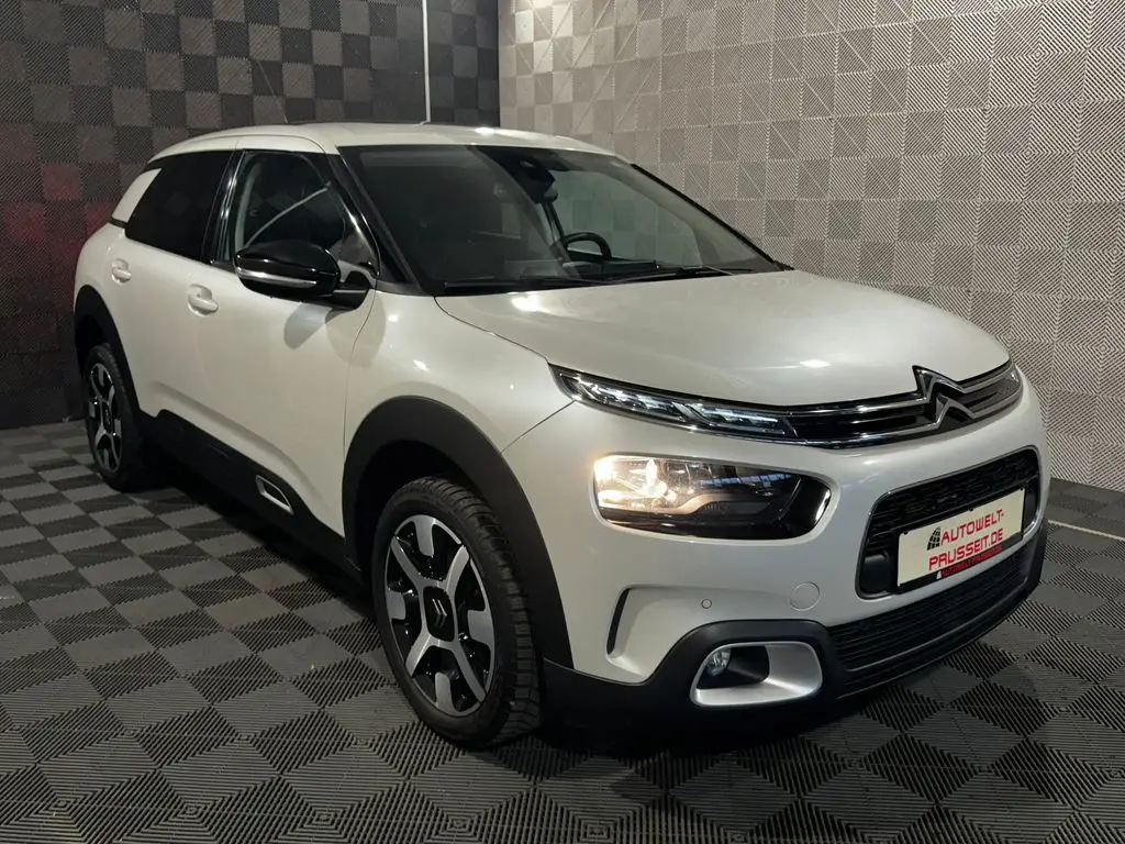 Photo 1 : Citroen C4 2019 Petrol