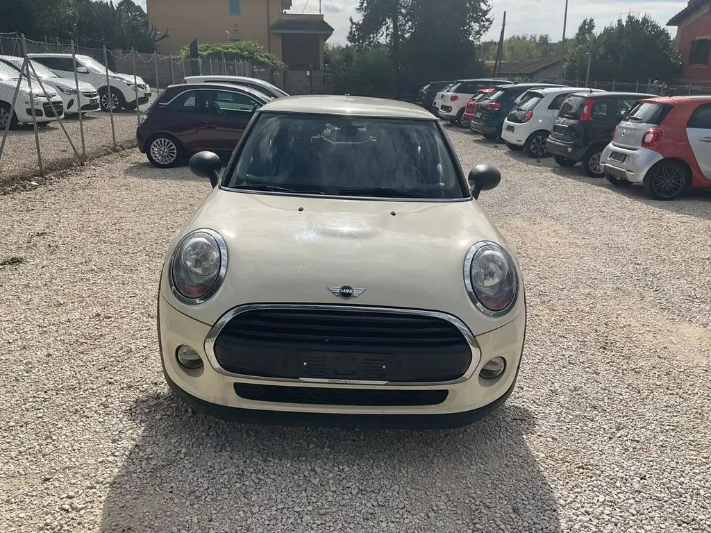 Photo 1 : Mini One 2018 Petrol