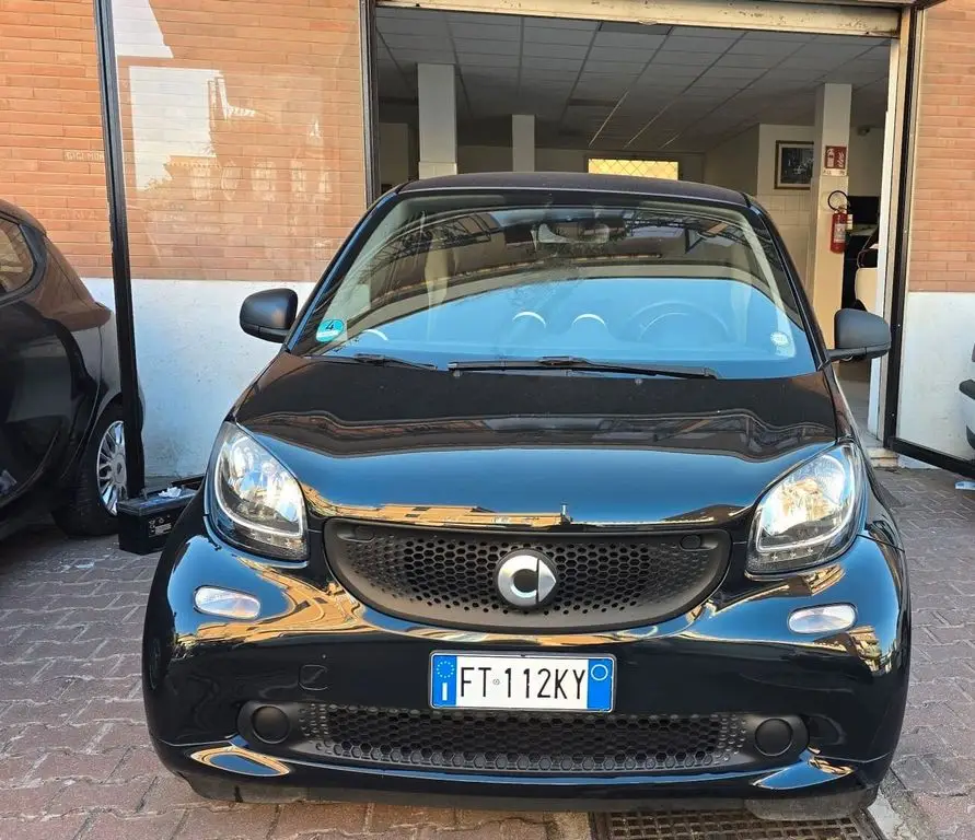 Photo 1 : Smart Fortwo 2016 Petrol