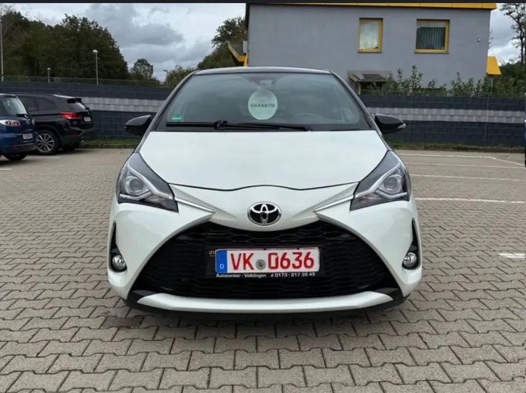 Photo 1 : Toyota Yaris 2018 Petrol