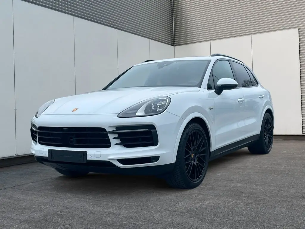 Photo 1 : Porsche Cayenne 2021 Essence