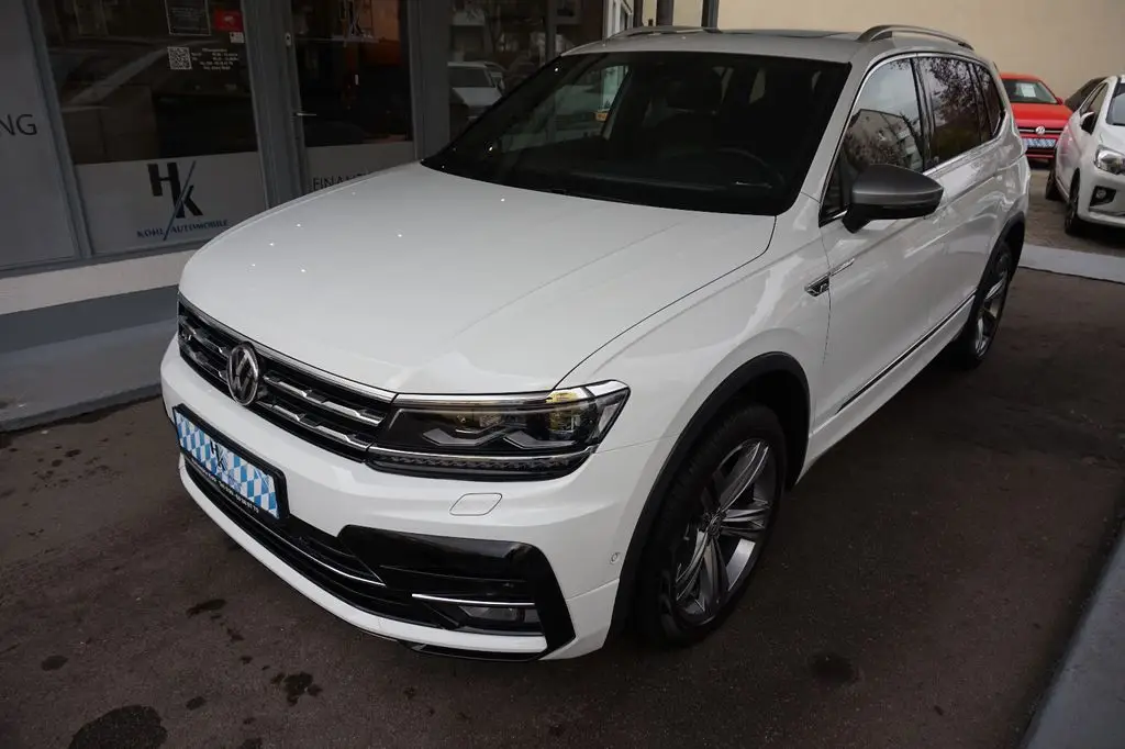 Photo 1 : Volkswagen Tiguan 2020 Essence