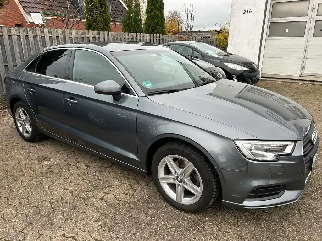 Photo 1 : Audi A3 2019 Diesel