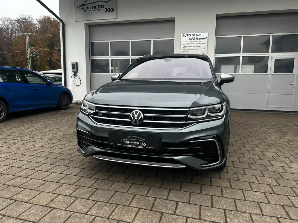 Photo 1 : Volkswagen Tiguan 2023 Essence