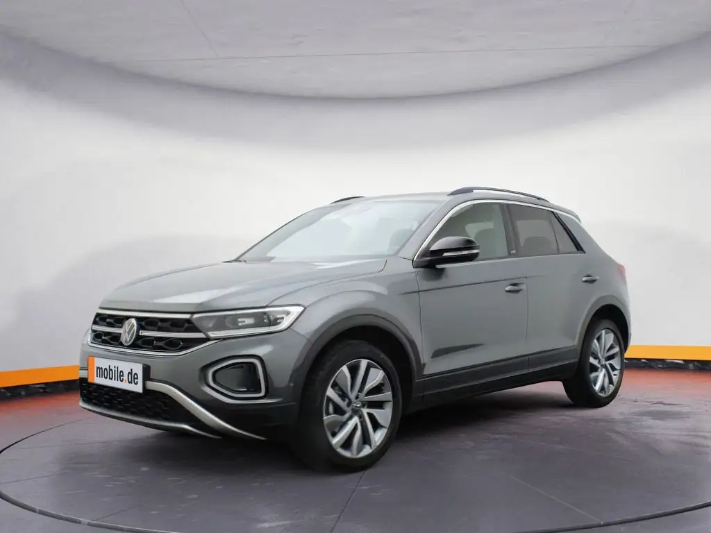 Photo 1 : Volkswagen T-roc 2024 Petrol