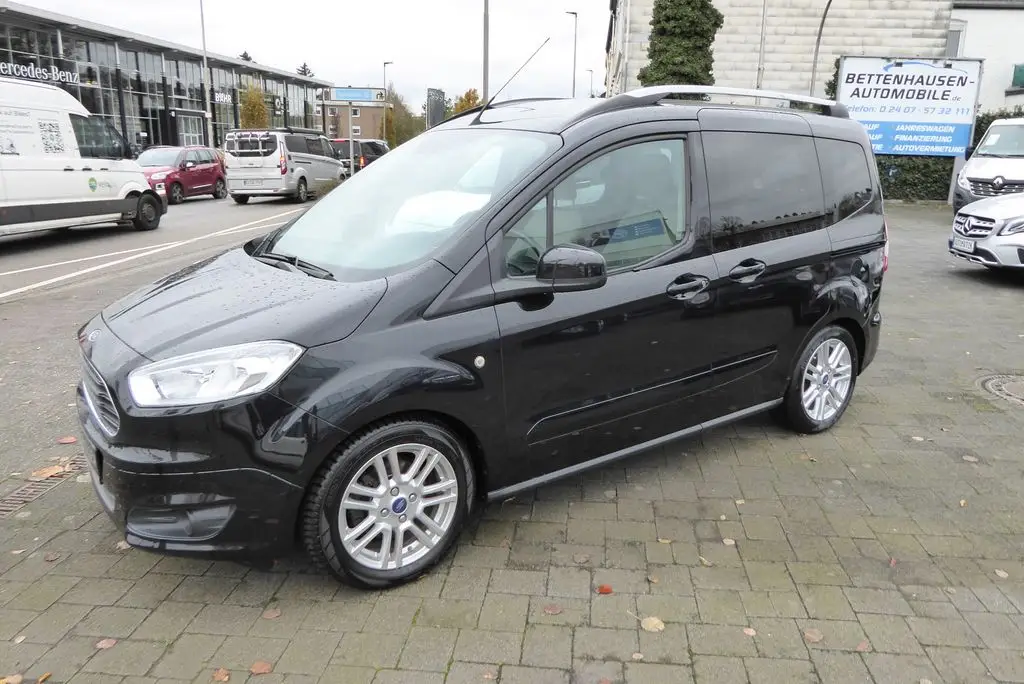 Photo 1 : Ford Tourneo 2015 Petrol