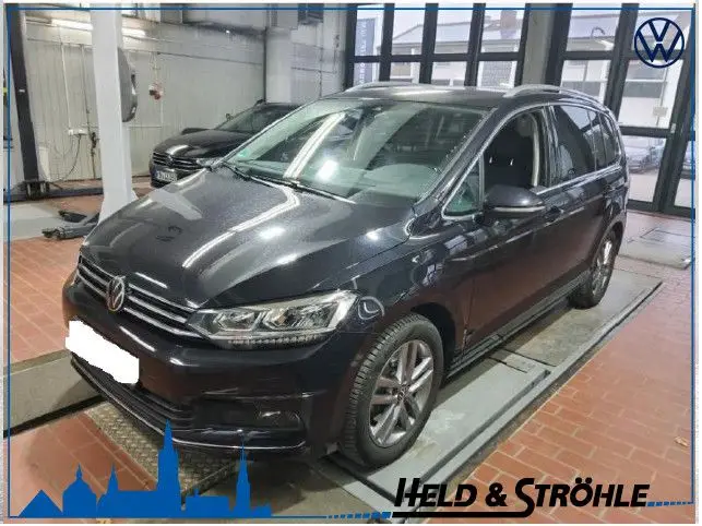 Photo 1 : Volkswagen Touran 2022 Petrol