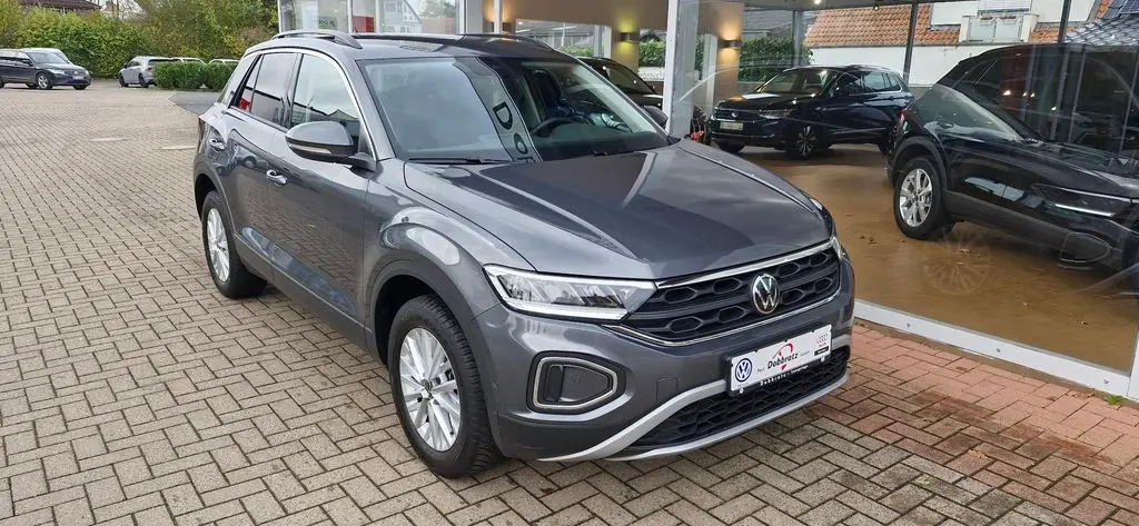 Photo 1 : Volkswagen T-roc 2024 Petrol