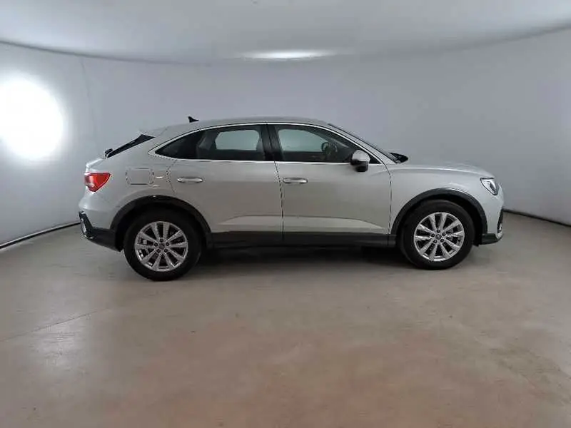 Photo 1 : Audi Q3 2020 Diesel