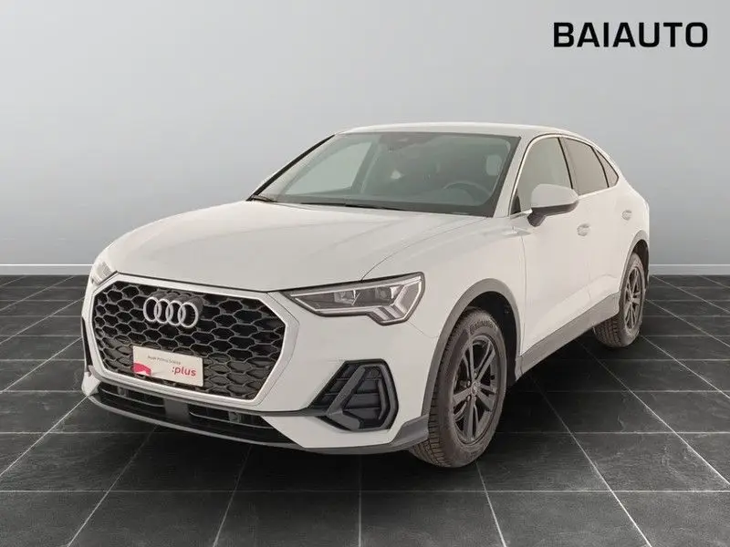 Photo 1 : Audi Q3 2022 Others