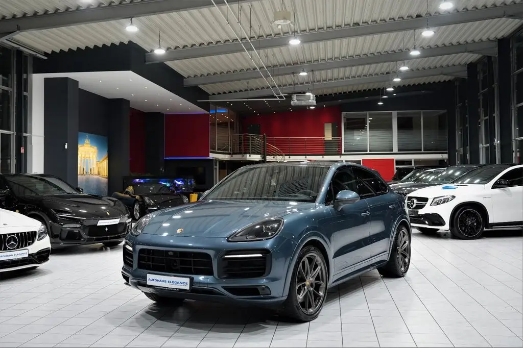 Photo 1 : Porsche Cayenne 2019 Essence