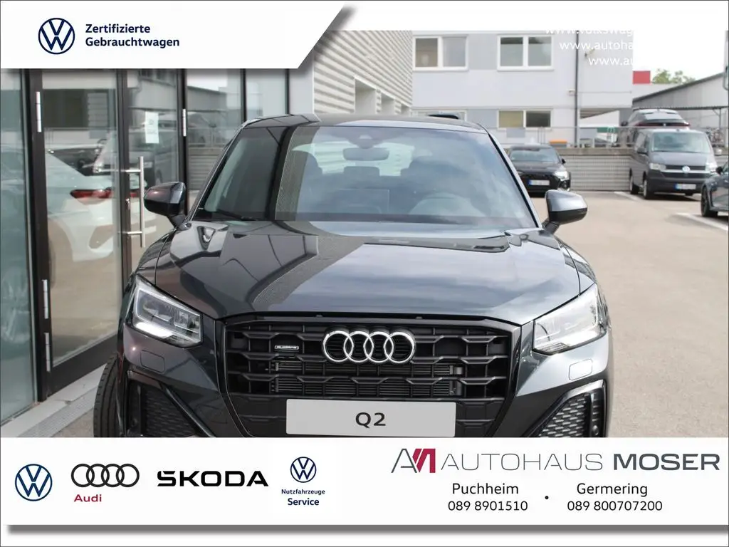 Photo 1 : Audi Q2 2024 Petrol