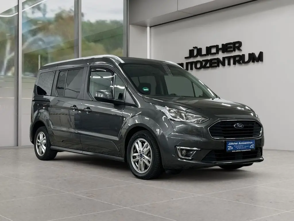 Photo 1 : Ford Grand Tourneo 2018 Diesel