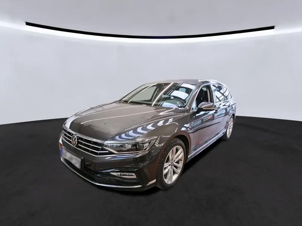 Photo 1 : Volkswagen Passat 2022 Diesel